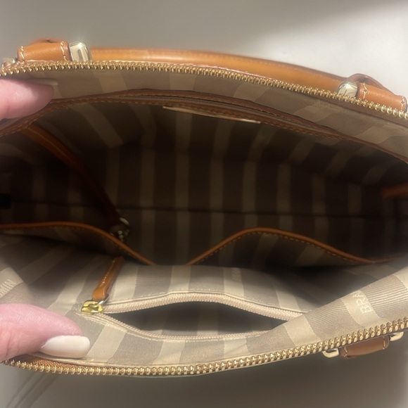 Like NEW Brahmin Sydney copa. - Picture 11 of 14